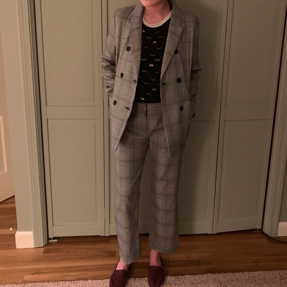 Double breasted pant suit, plaid